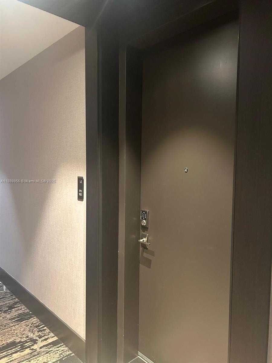 Small Image of 301 ALTARA AVE #LPH903, Coral Gables Number 16