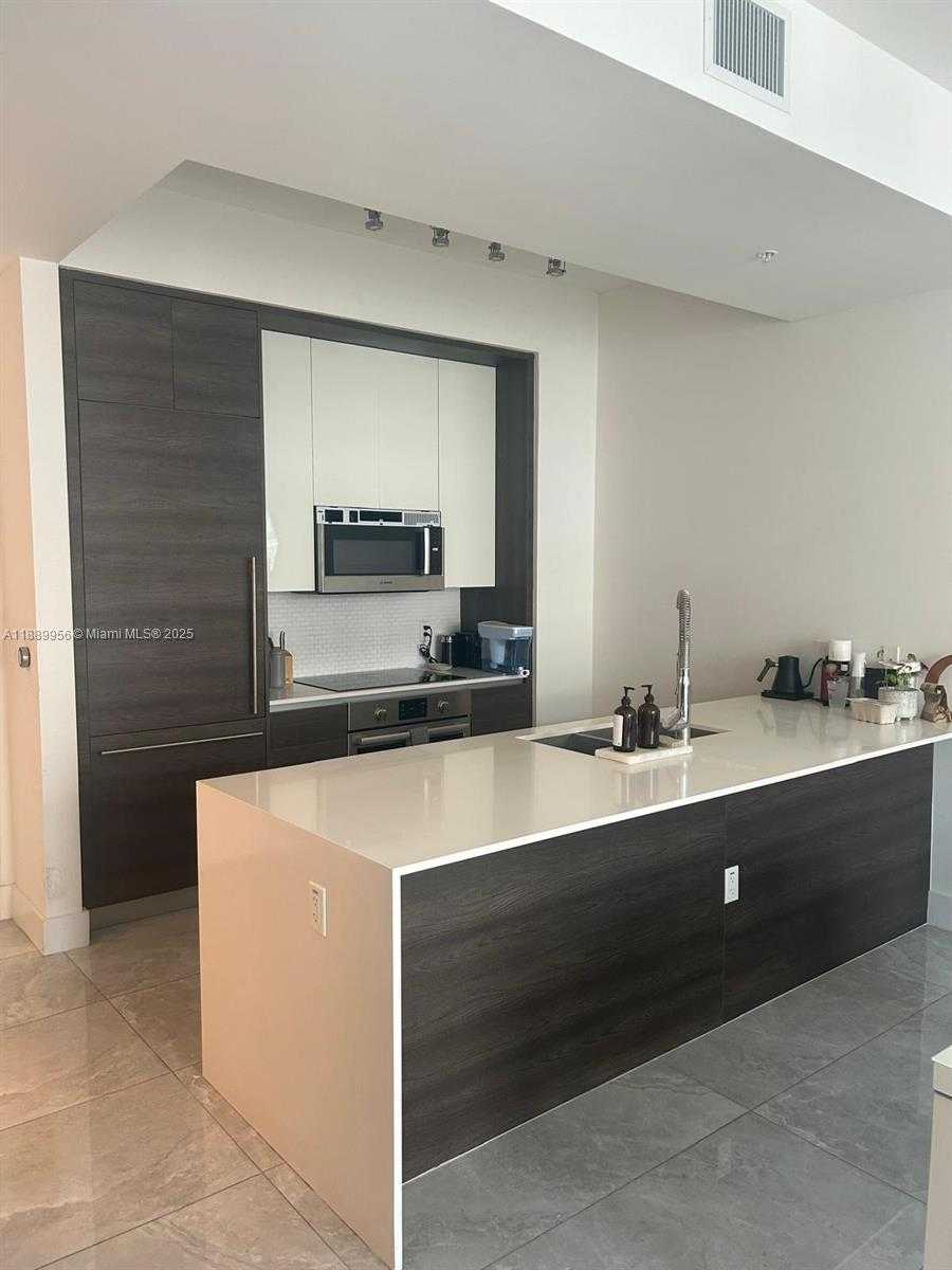 Small Image of 301 ALTARA AVE #LPH903, Coral Gables Number 9