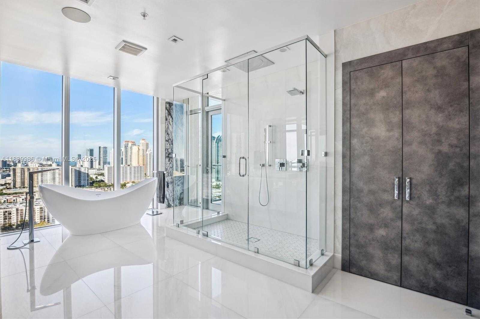 Small Image of 330 SUNNY ISLES BLVD #5-UPH04, Sunny Isles Beach Number 20