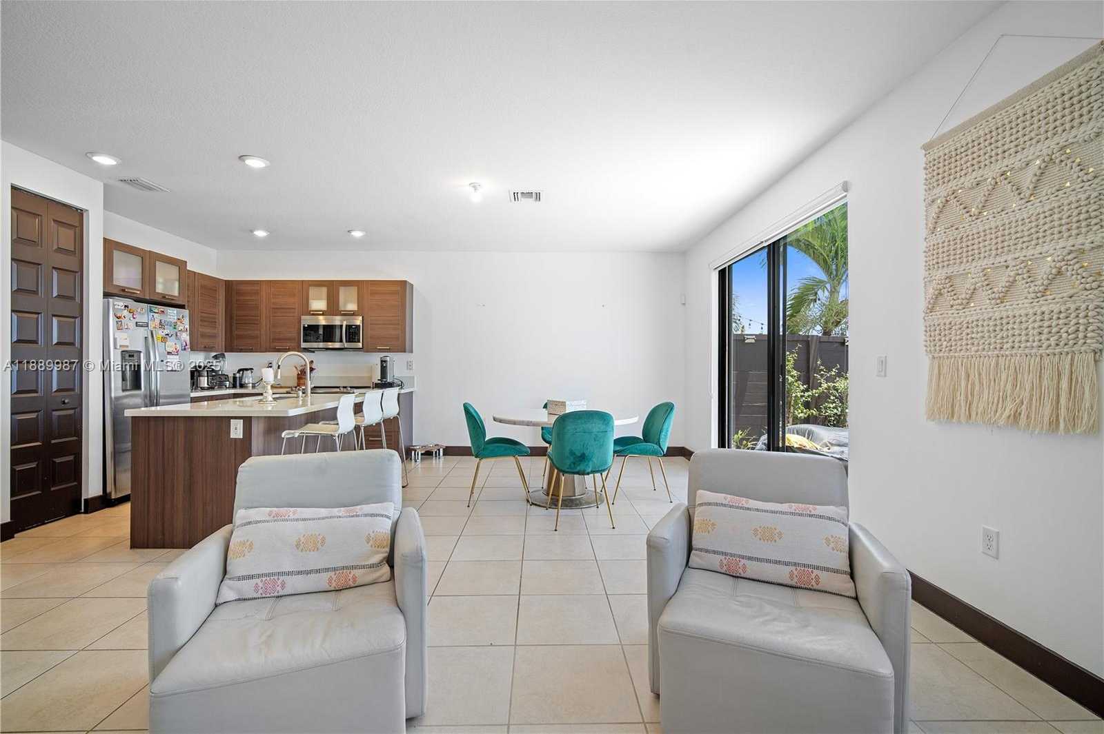 Small Image of 15673 NORTH WEST 91ST CT, Miami Lakes Number 14