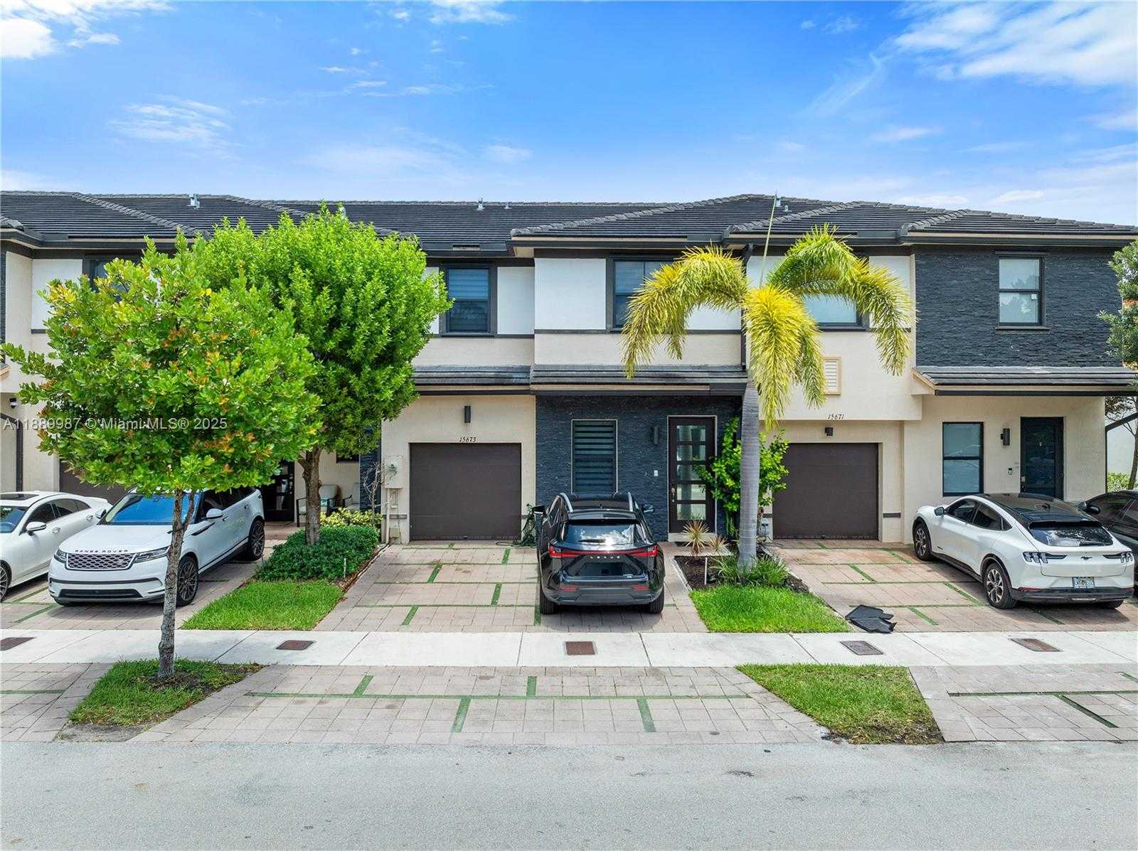 Small Image of 15673 NORTH WEST 91ST CT, Miami Lakes Number 5