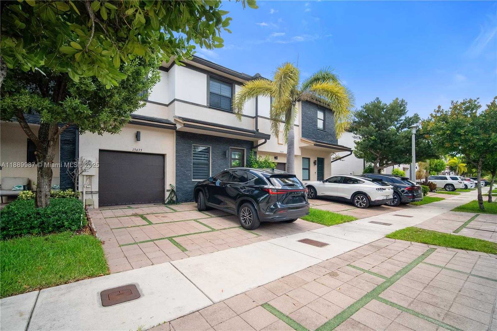 Small Image of 15673 NORTH WEST 91ST CT, Miami Lakes Number 6