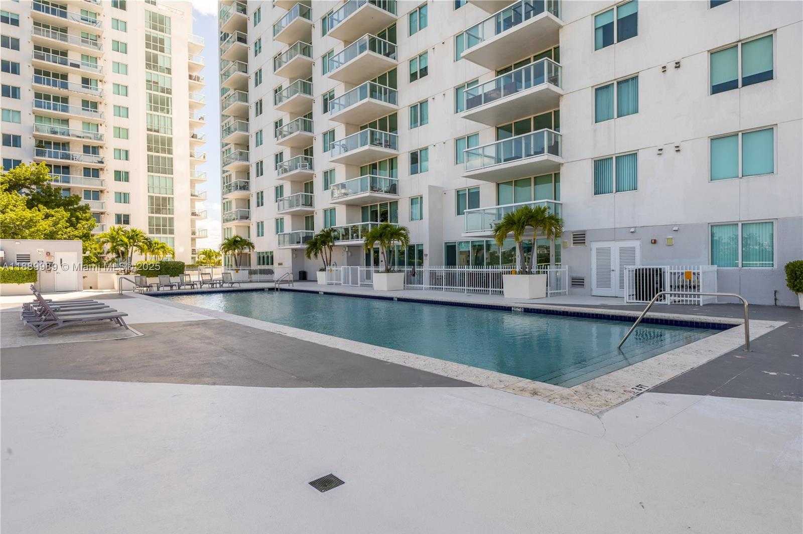 Small Image of 1861 NORTH WEST S RIVER DR #406, Miami Number 31