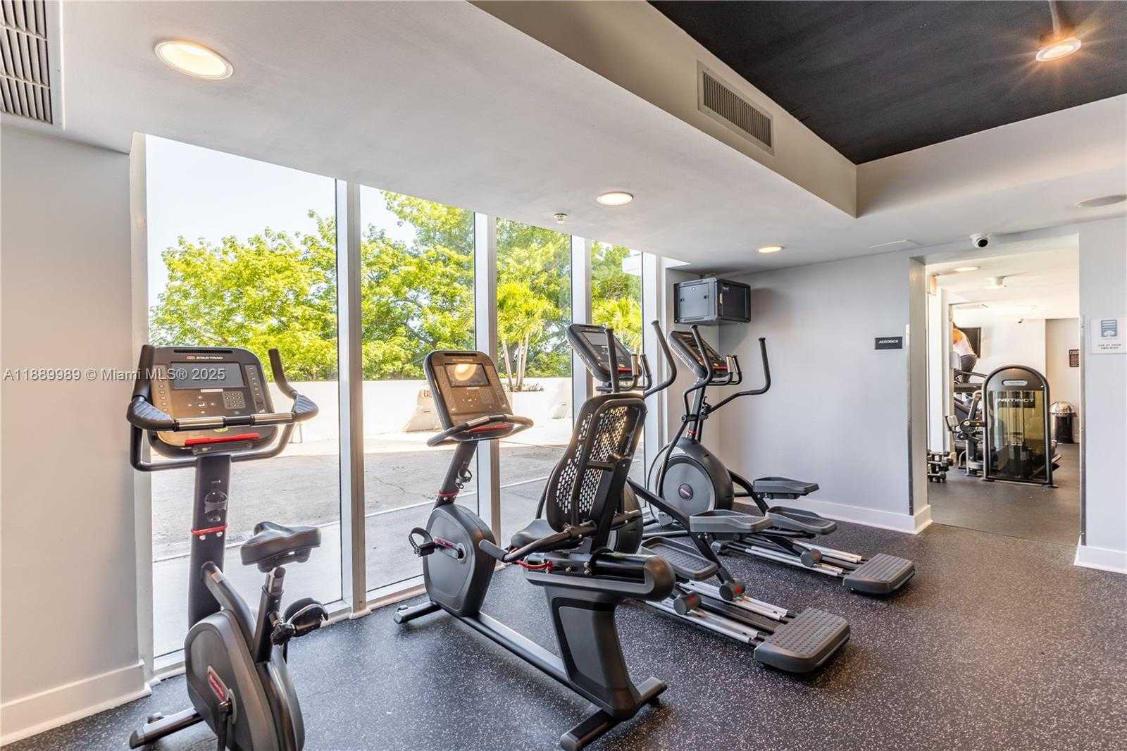 Small Image of 1861 NORTH WEST S RIVER DR #406, Miami Number 35