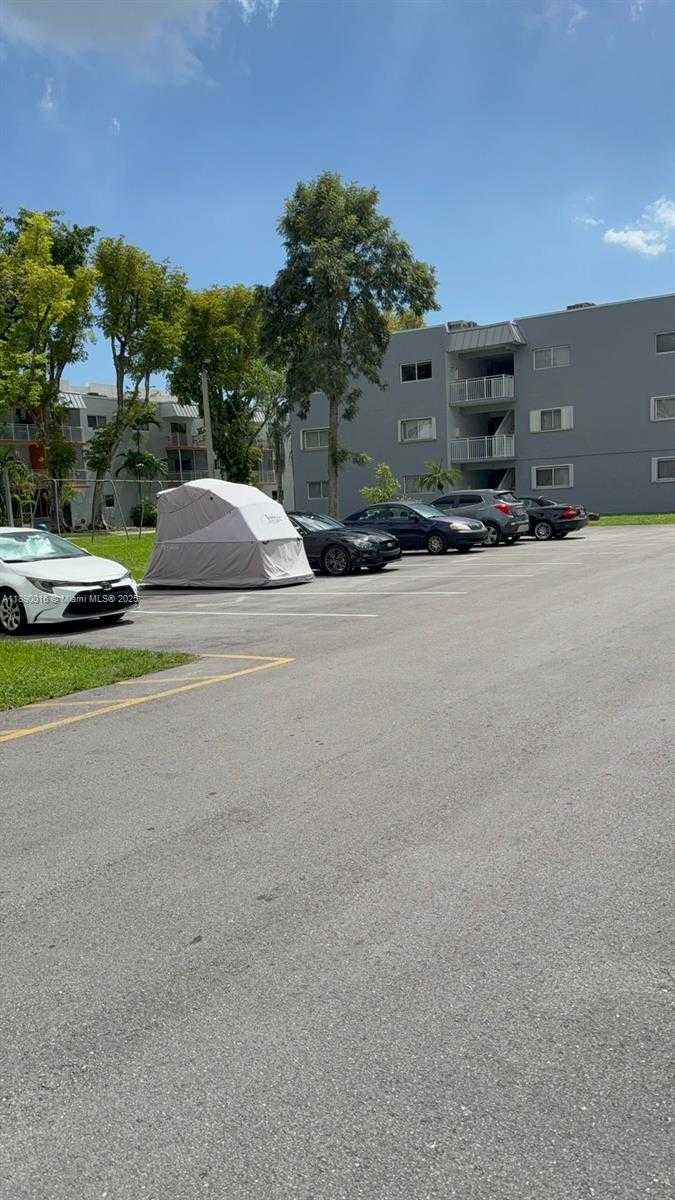 Small Image of 11301 SOUTH WEST 200TH ST #305-A, Miami Number 2