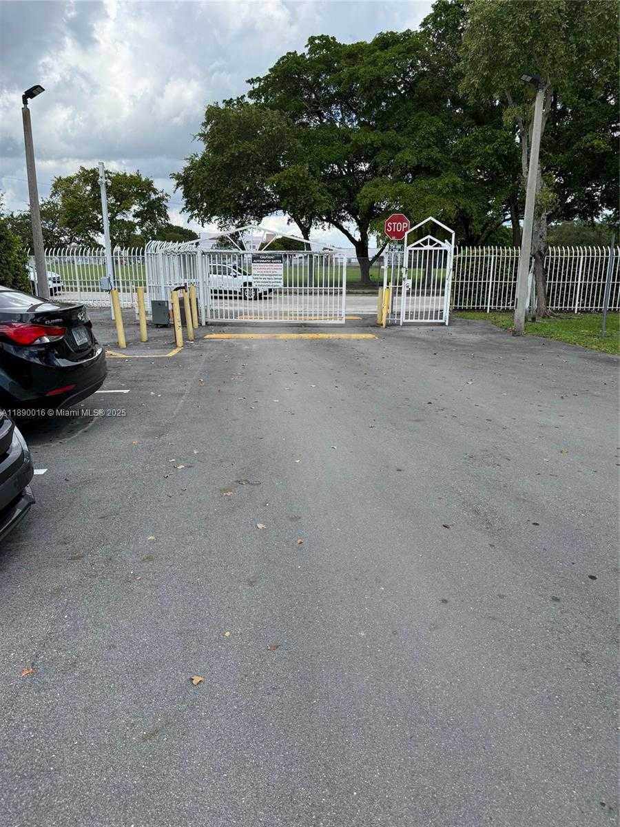 Small Image of 11301 SOUTH WEST 200TH ST #305-A, Miami Number 7