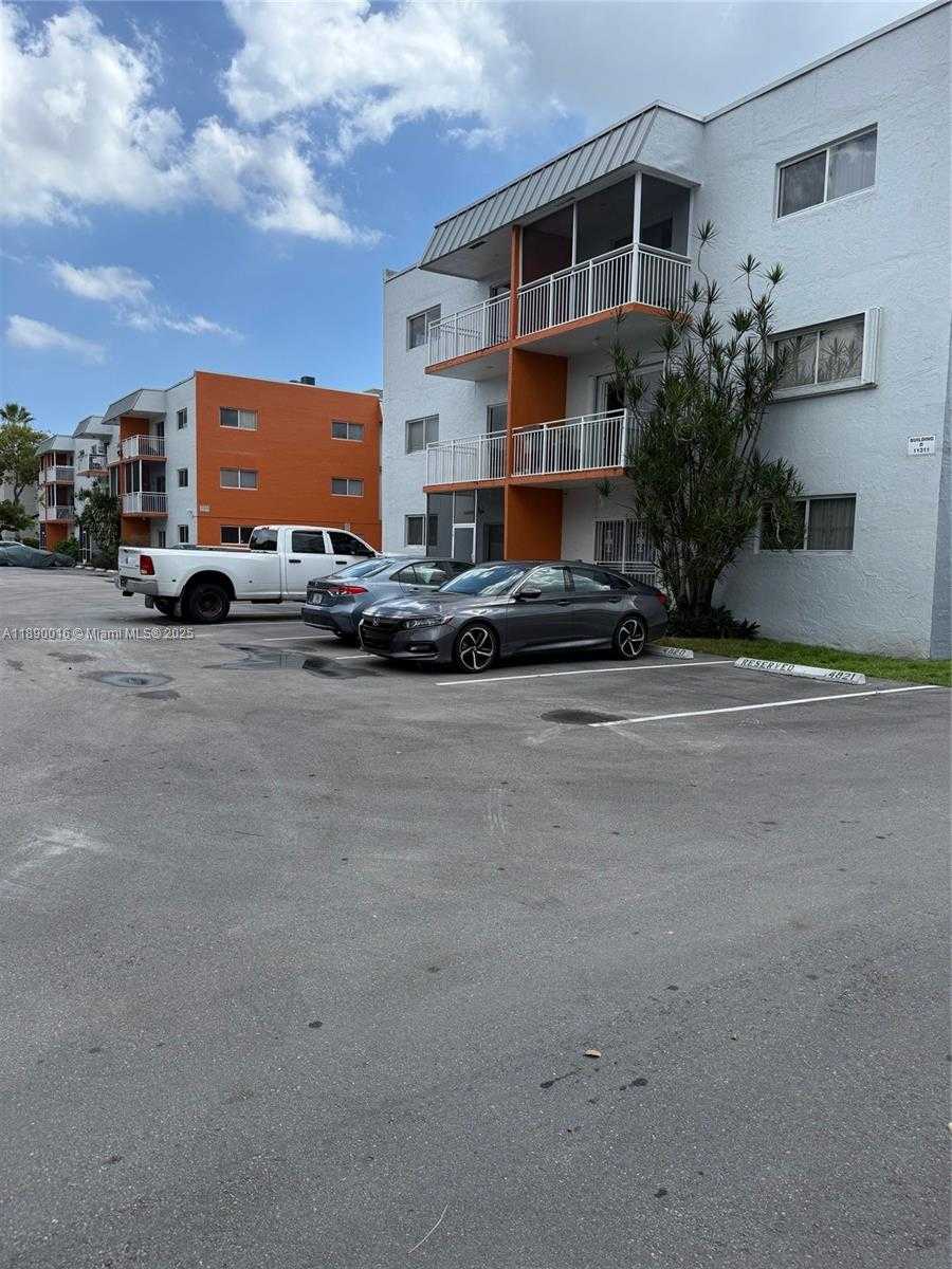 Small Image of 11301 SOUTH WEST 200TH ST #305-A, Miami Number 8