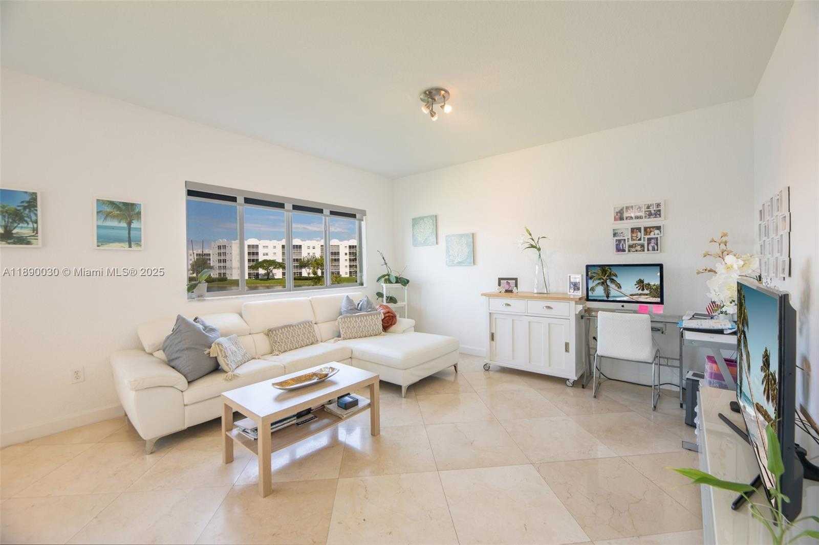 Small Image of 10700 NORTH WEST 66TH ST #207, Doral Number 23