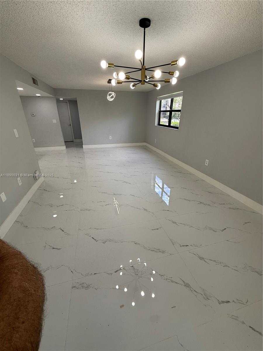 Small Image of 9937 NOB HILL PL #1637, Sunrise Number 11