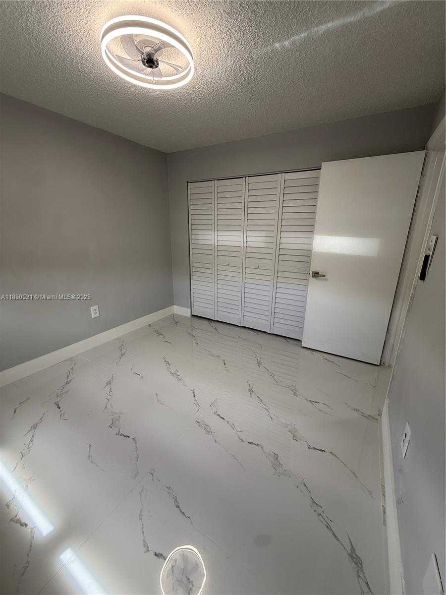 Small Image of 9937 NOB HILL PL #1637, Sunrise Number 24