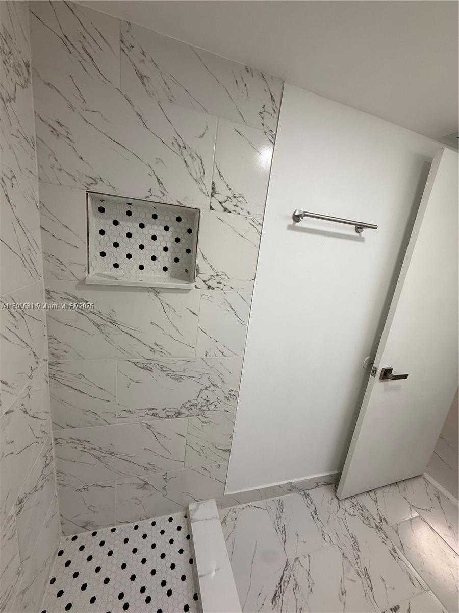 Small Image of 9937 NOB HILL PL #1637, Sunrise Number 36