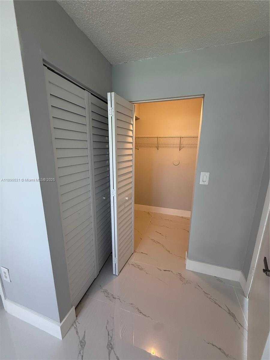 Small Image of 9937 NOB HILL PL #1637, Sunrise Number 40