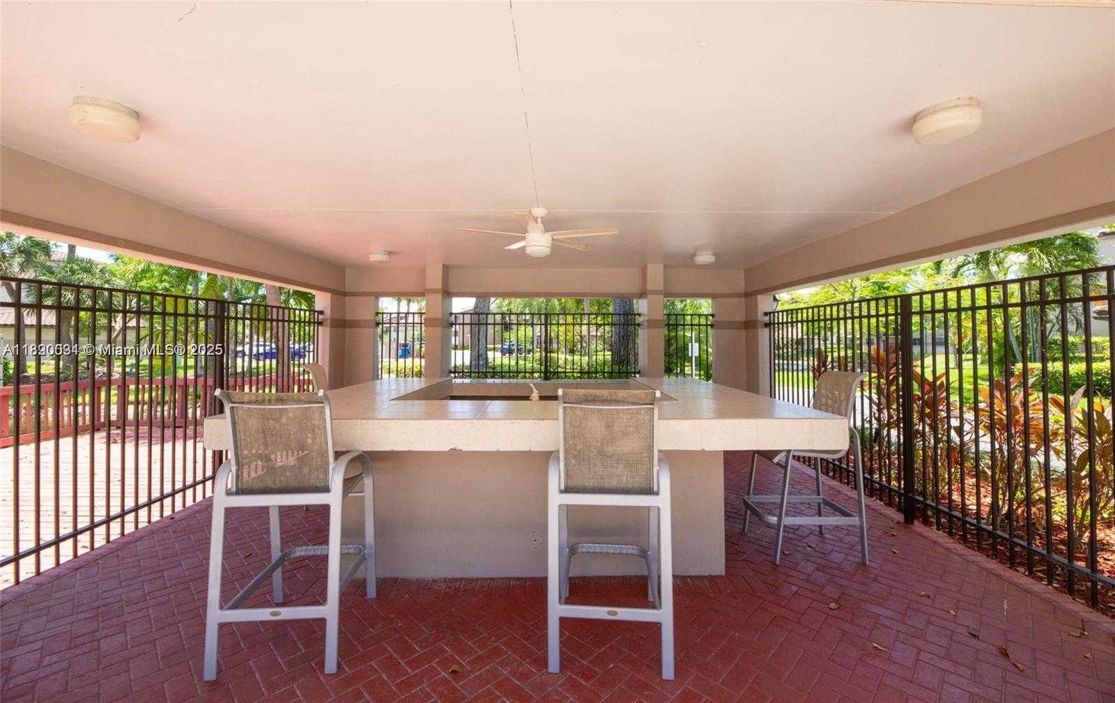 Small Image of 9937 NOB HILL PL #1637, Sunrise Number 45