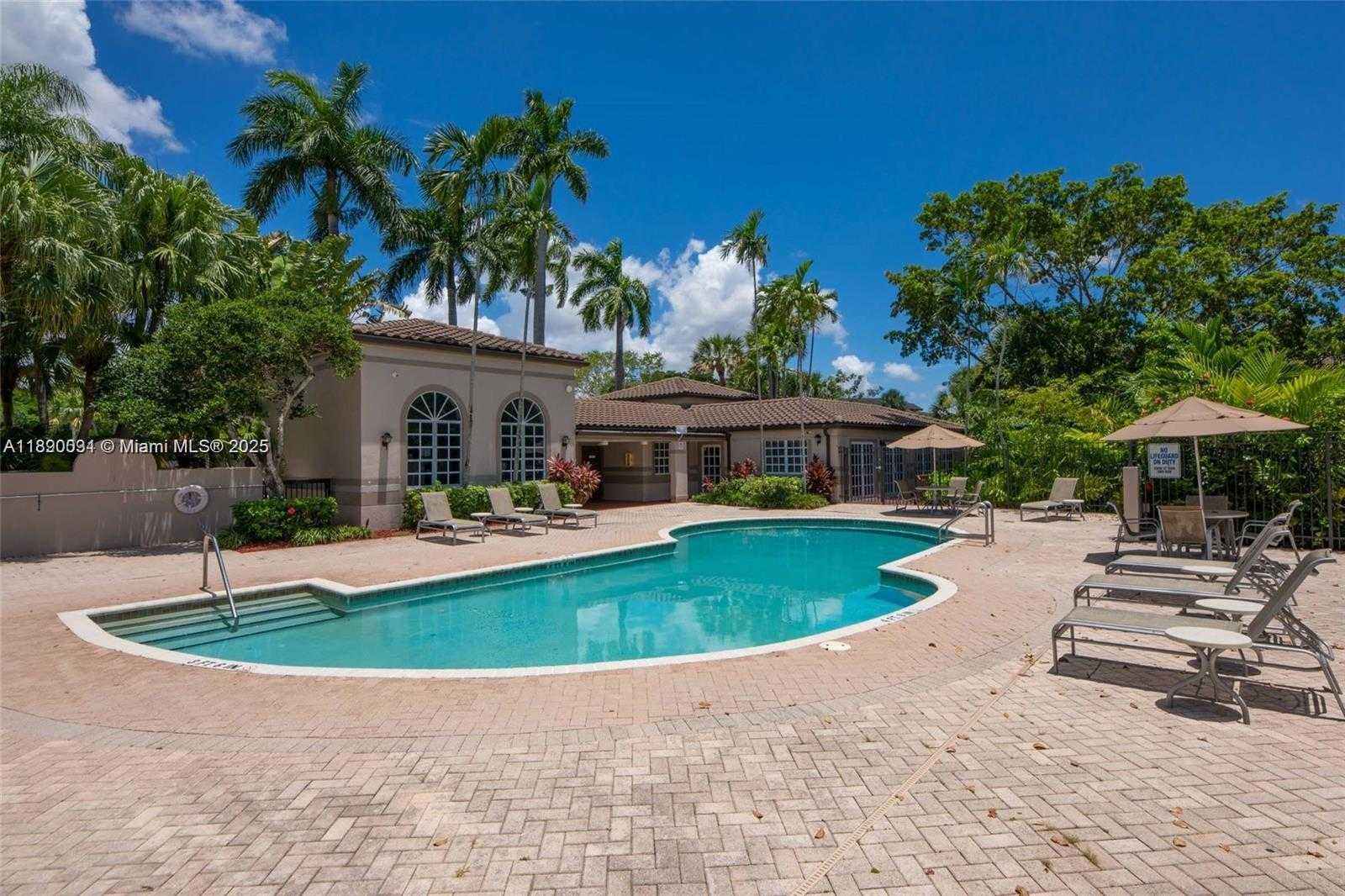 Small Image of 9937 NOB HILL PL #1637, Sunrise Number 52