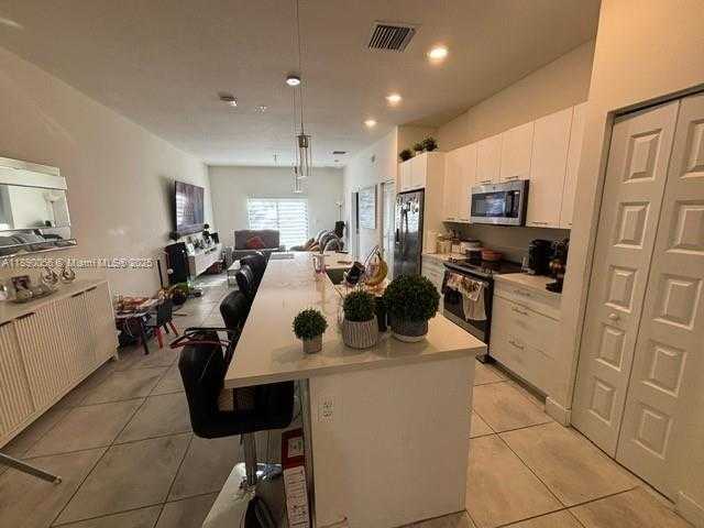 Small Image of 8055 NORTH WEST 104TH AVE #4, Doral Number 5