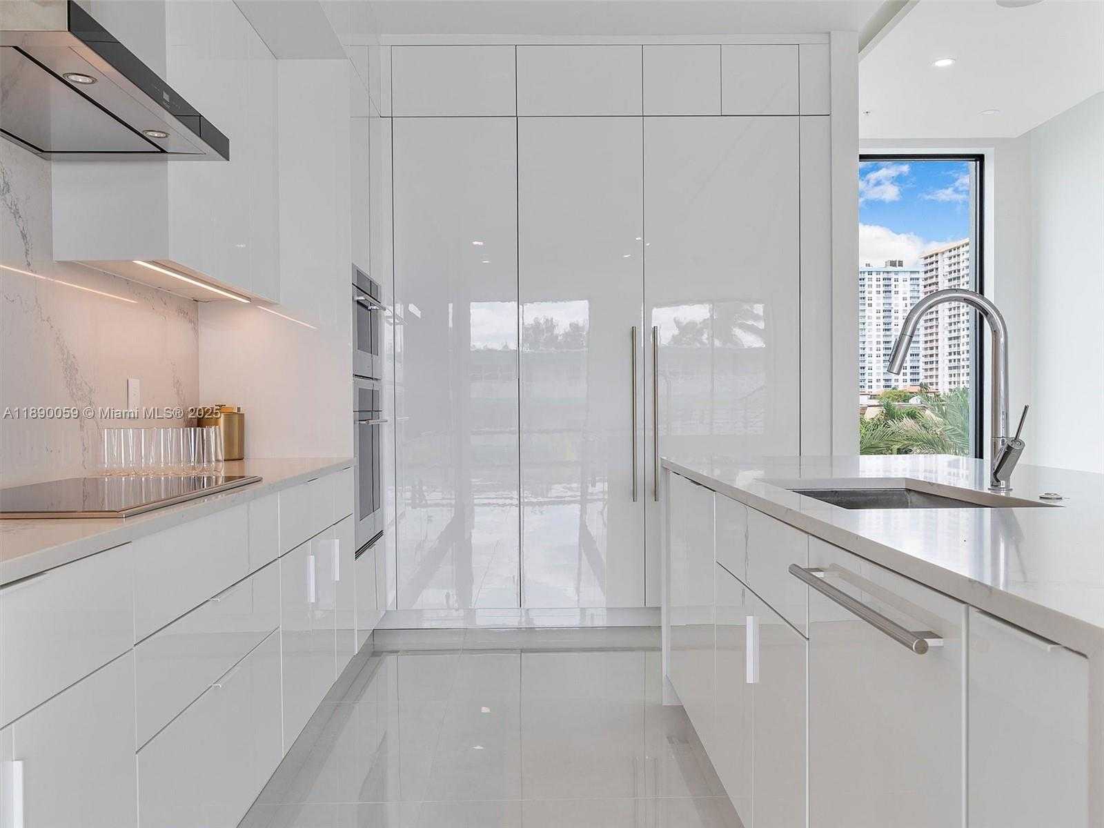 Small Image of 4004 NORTH EAST 167 ST #8, North Miami Beach Number 25