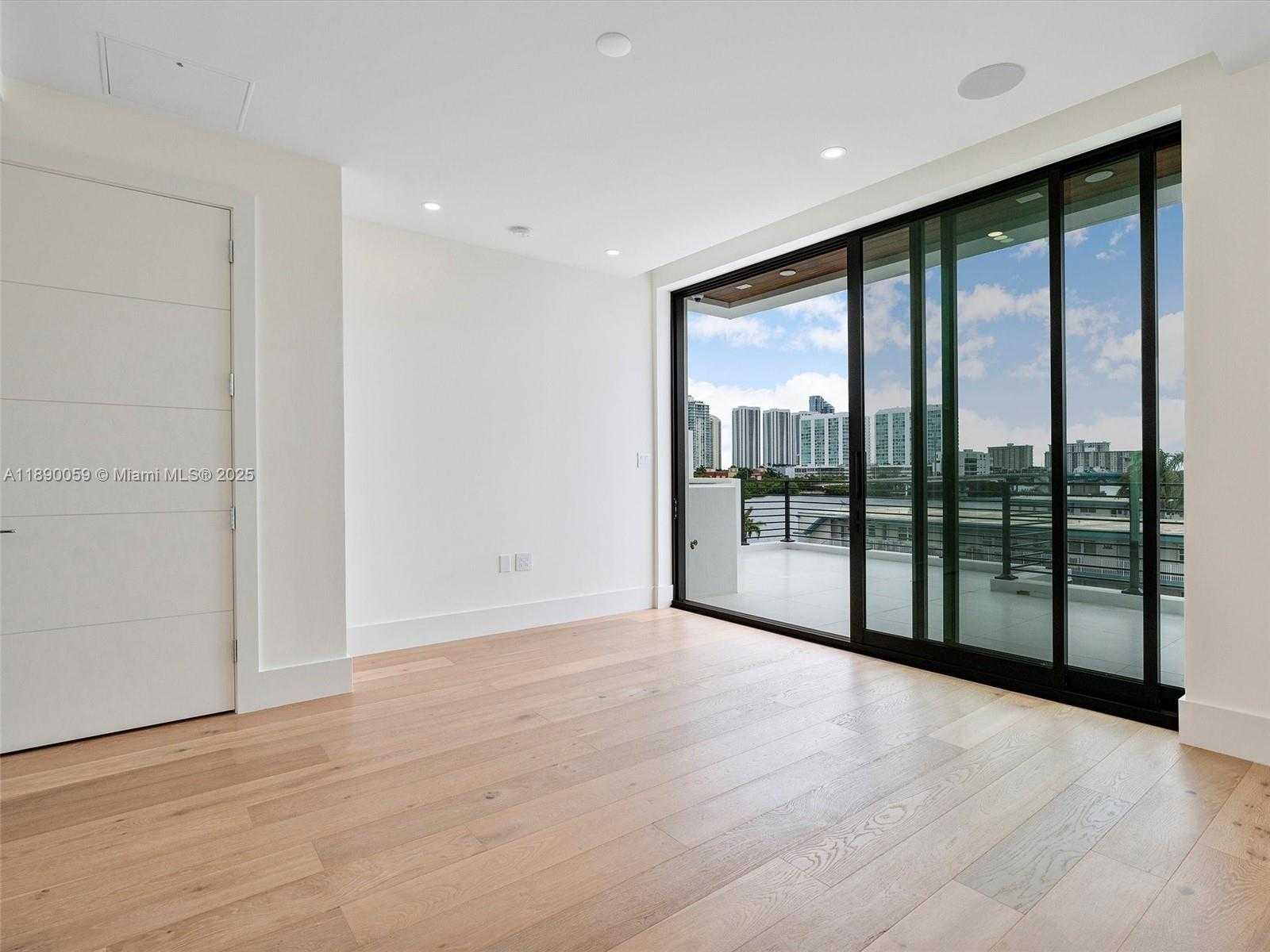 Small Image of 4004 NORTH EAST 167 ST #8, North Miami Beach Number 56