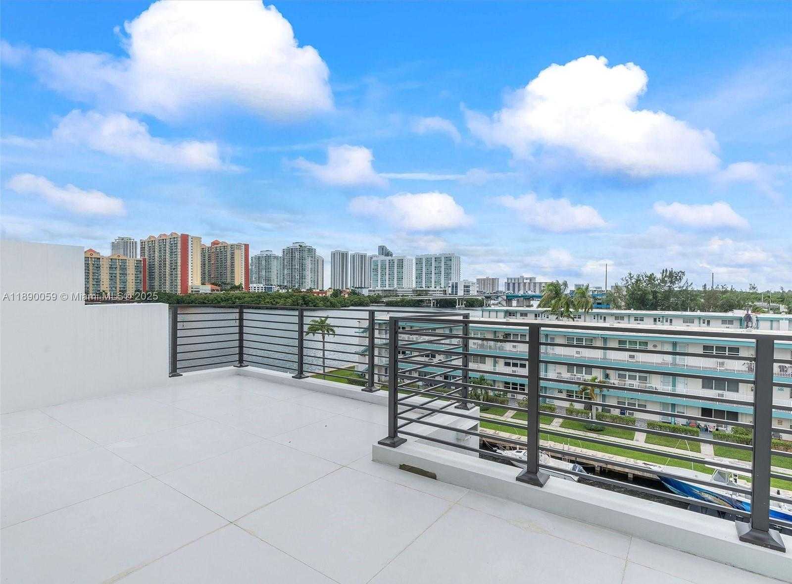Small Image of 4004 NORTH EAST 167 ST #8, North Miami Beach Number 65