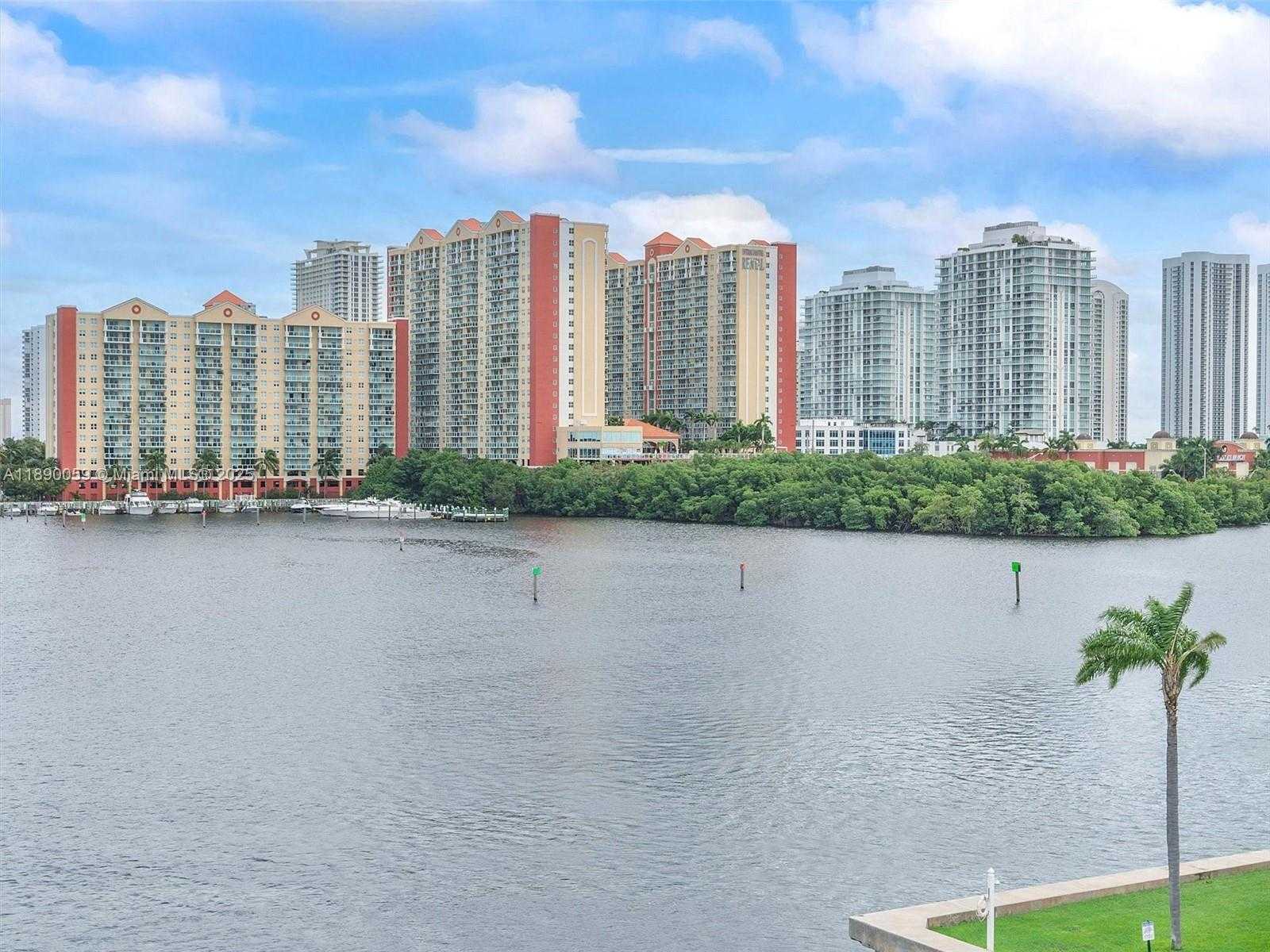 Small Image of 4004 NORTH EAST 167 ST #8, North Miami Beach Number 69