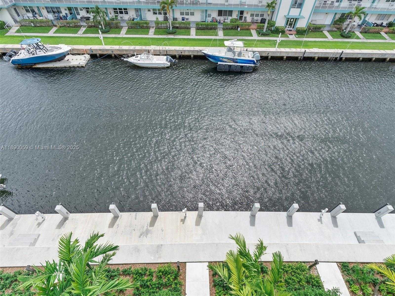 Small Image of 4004 NORTH EAST 167 ST #8, North Miami Beach Number 70