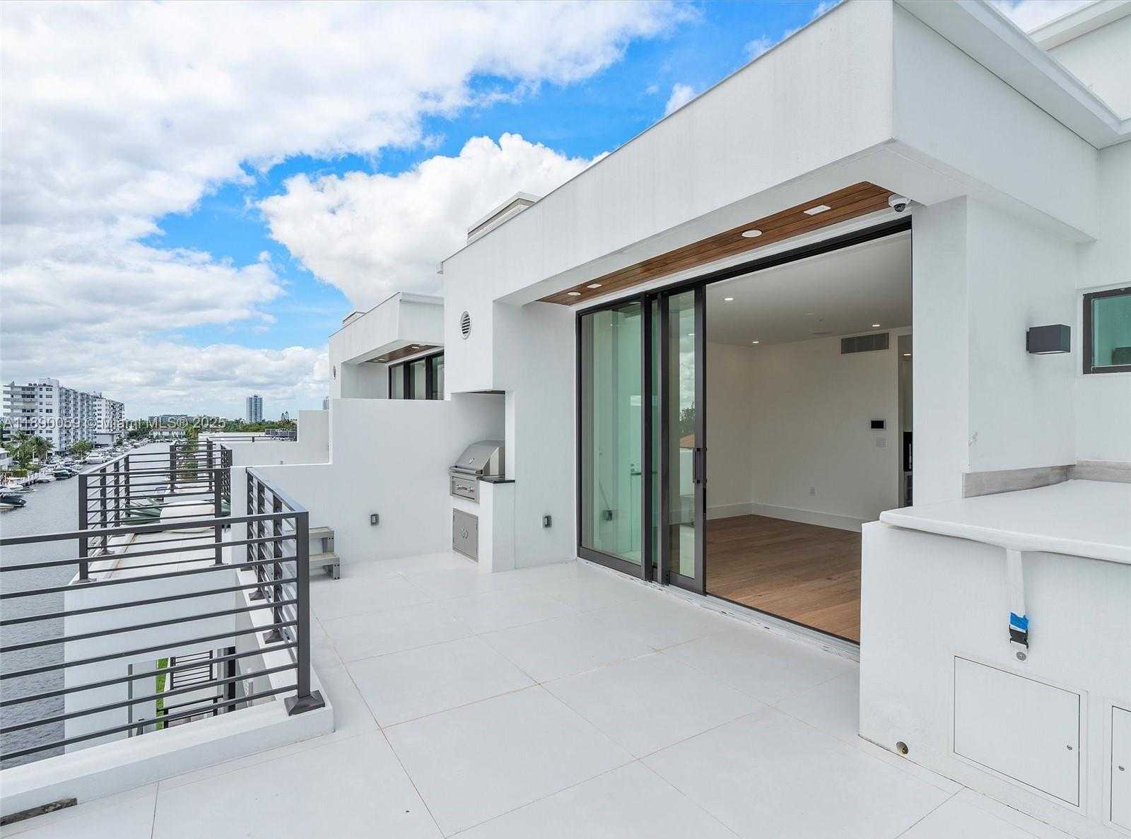 Small Image of 4004 NORTH EAST 167 ST #8, North Miami Beach Number 71