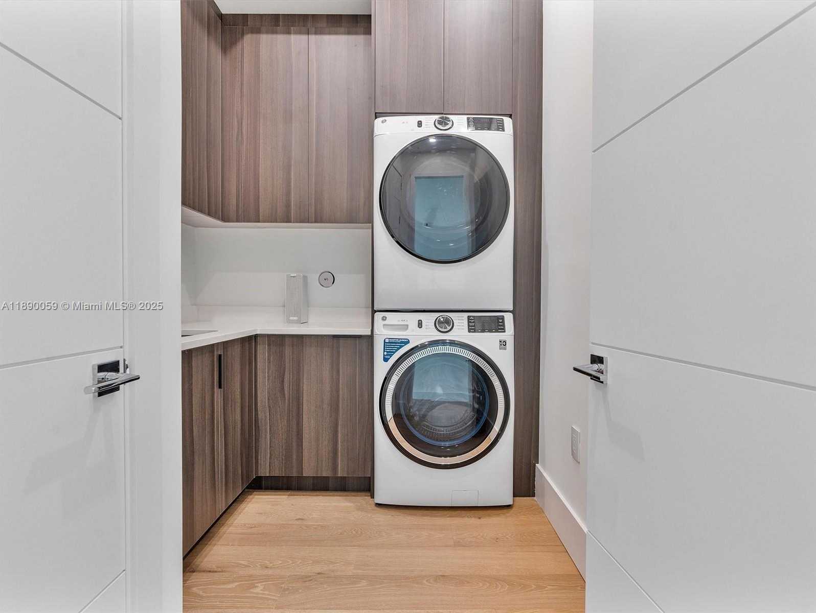 Small Image of 4004 NORTH EAST 167 ST #8, North Miami Beach Number 77