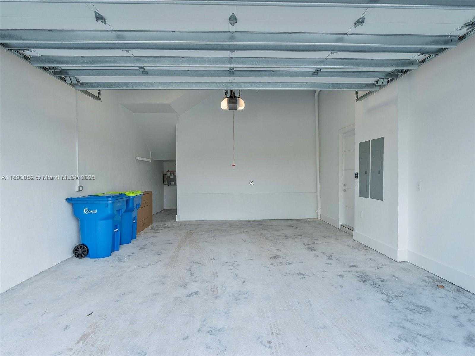 Small Image of 4004 NORTH EAST 167 ST #8, North Miami Beach Number 79