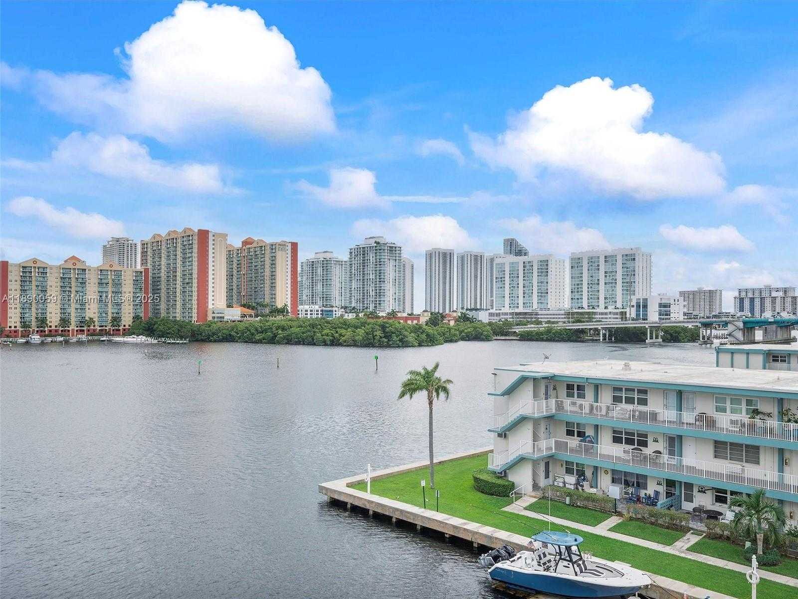 Small Image of 4004 NORTH EAST 167 ST #8, North Miami Beach Number 82