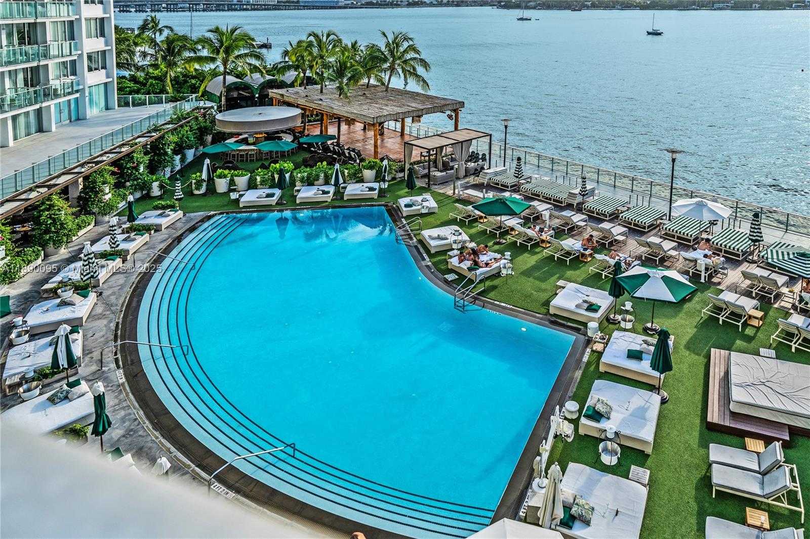 Small Image of 1100 WEST AVE #514, Miami Beach Number 14