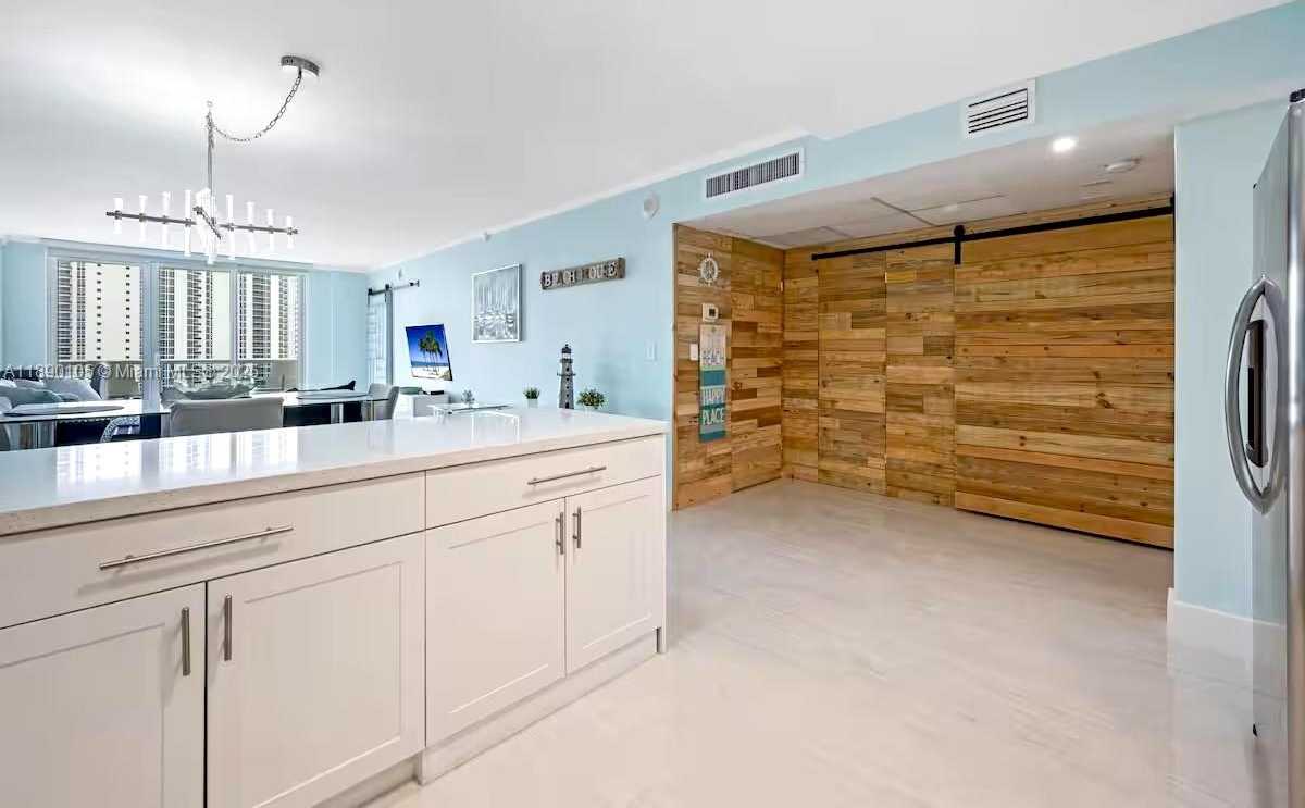 Small Image of 19370 COLLINS AVE #1121, Sunny Isles Beach Number 8