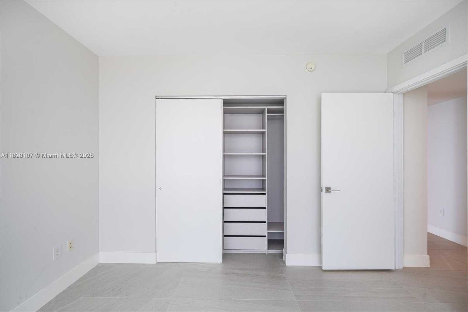 Small Image of 3131 NORTH EAST 7TH AVE #4706, Miami Number 17