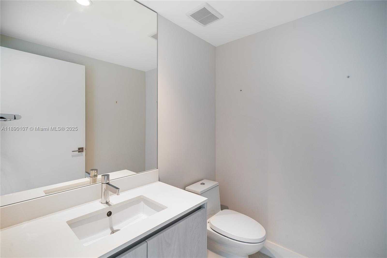 Small Image of 3131 NORTH EAST 7TH AVE #4706, Miami Number 22