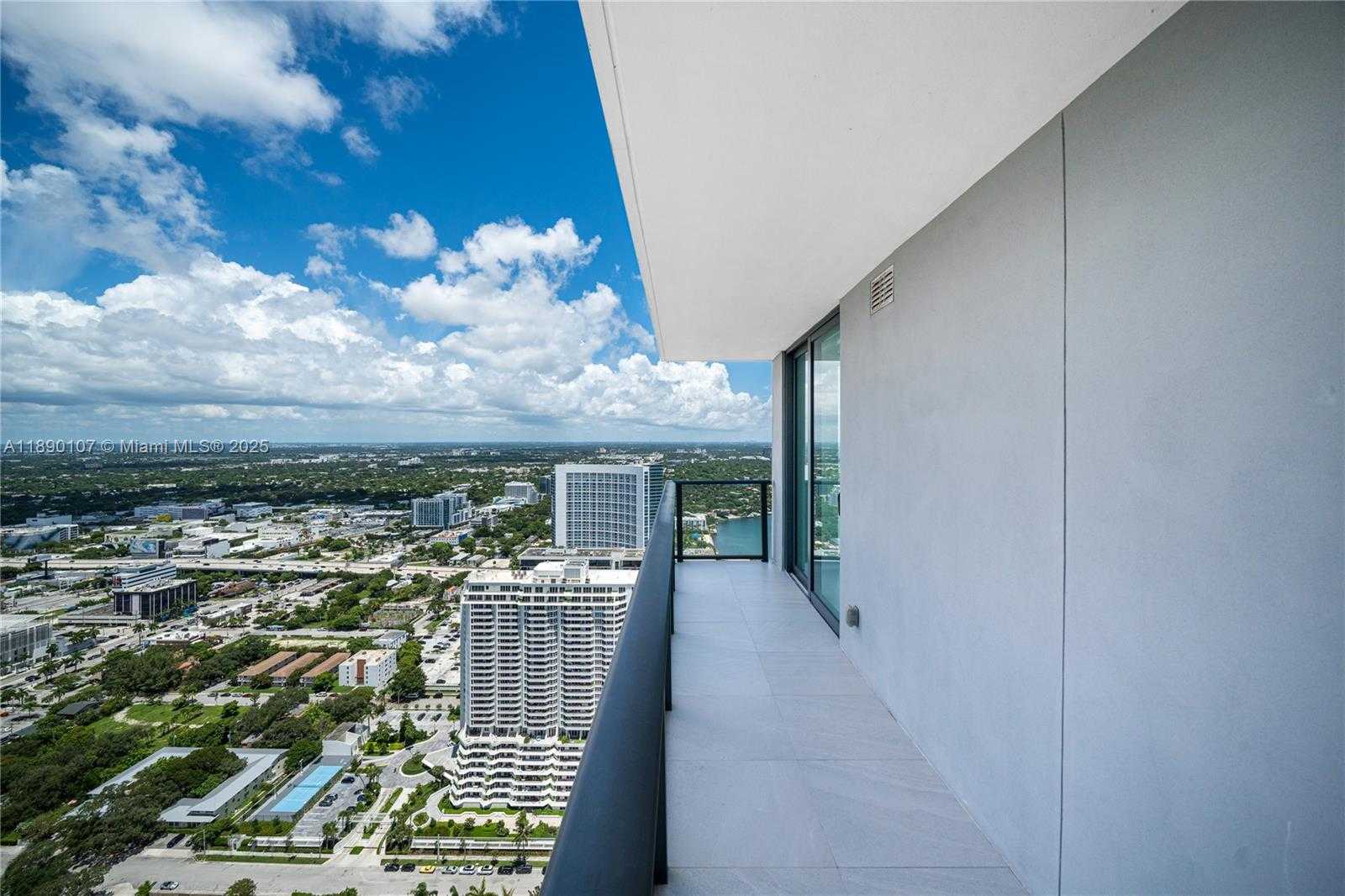 Small Image of 3131 NORTH EAST 7TH AVE #4706, Miami Number 24