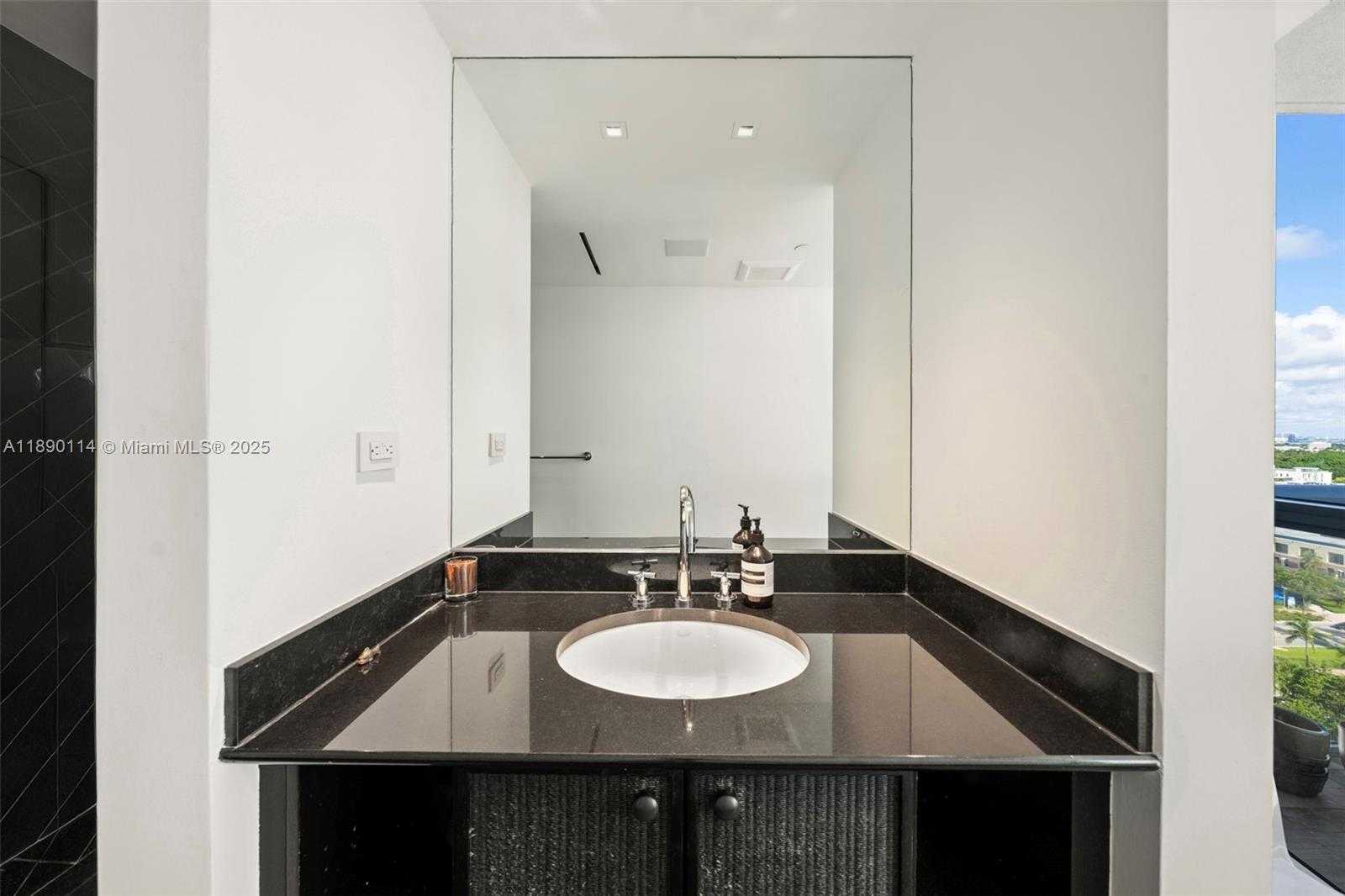 Small Image of 101 20TH ST #2007, Miami Beach Number 31