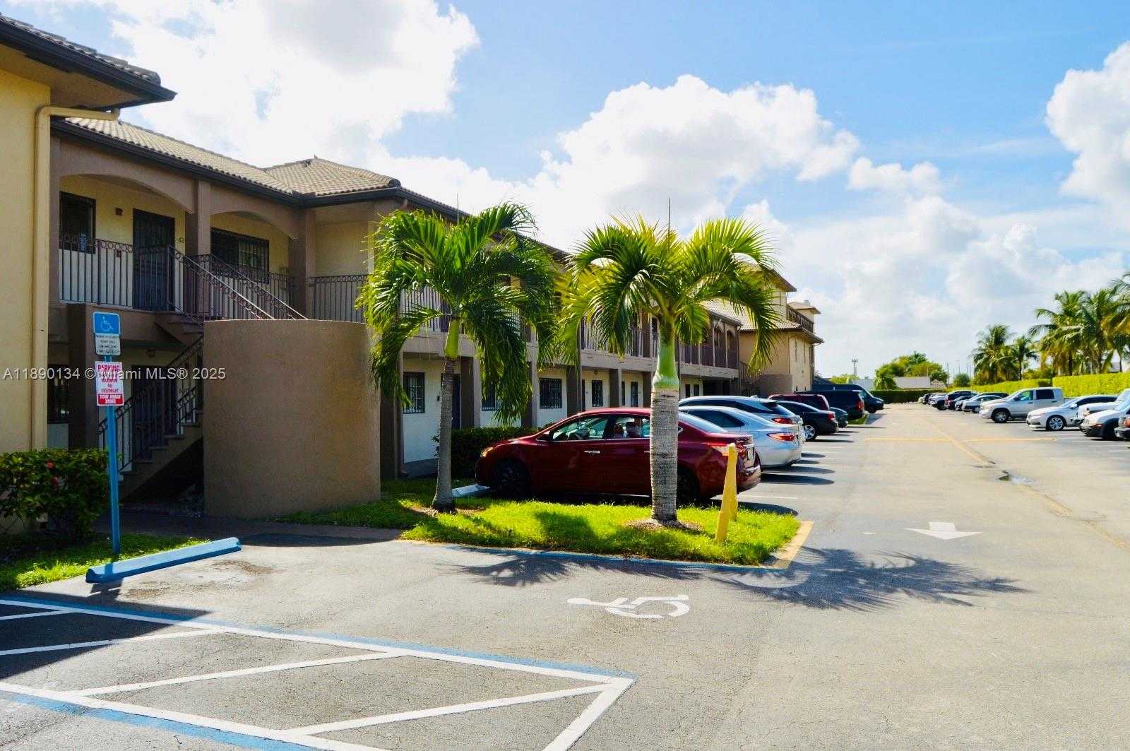 Small Image of 8851 NORTH WEST 119TH ST #6117, Hialeah Gardens Number 5