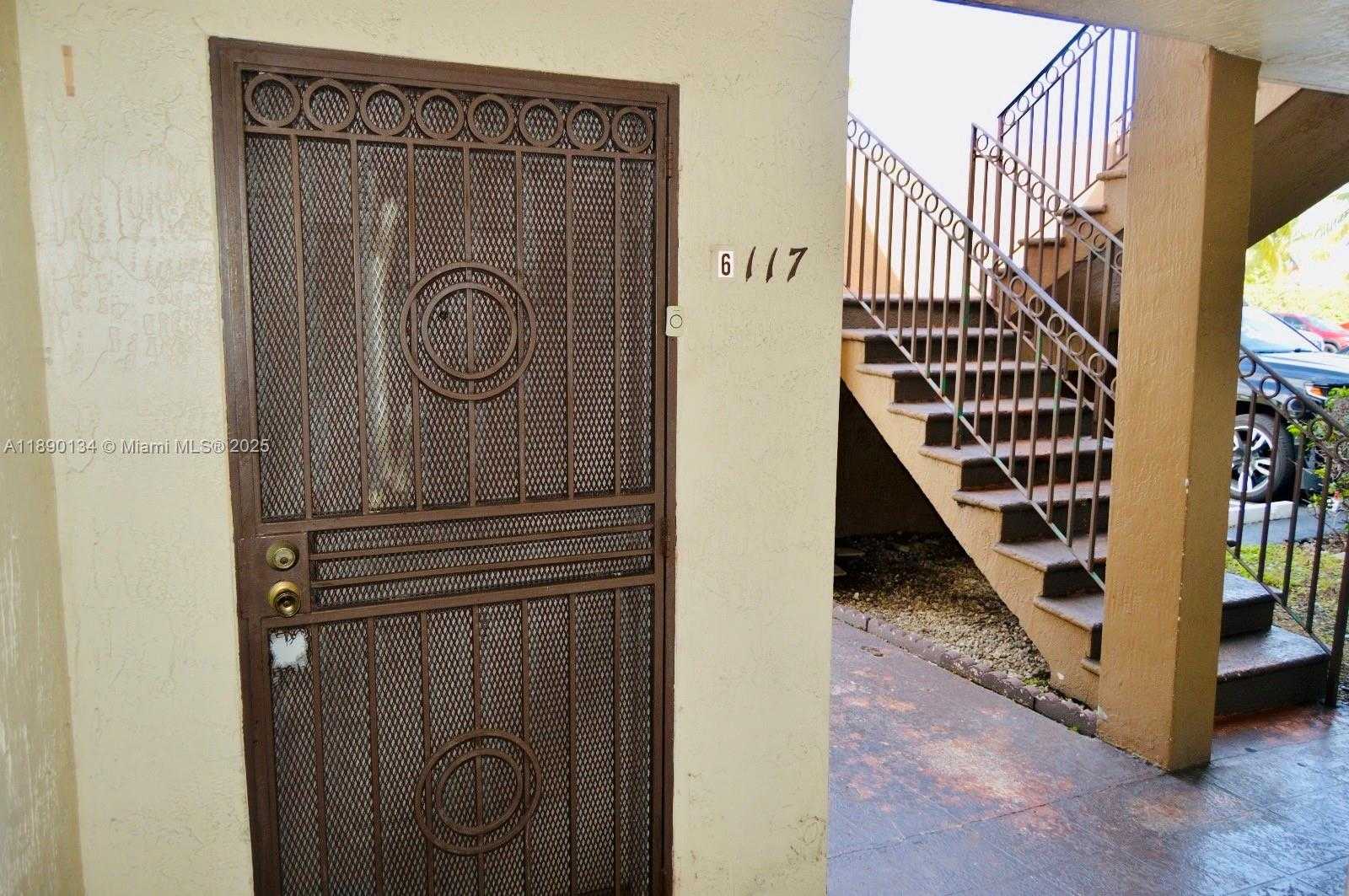 Small Image of 8851 NORTH WEST 119TH ST #6117, Hialeah Gardens Number 7