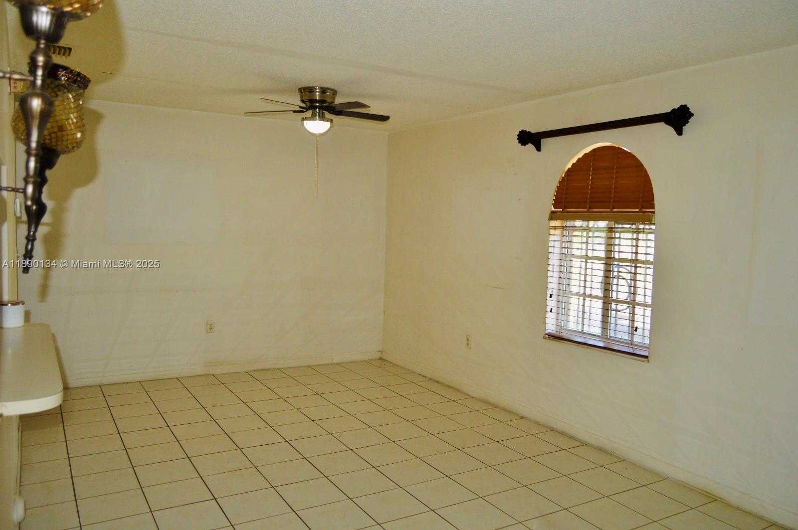 Small Image of 8851 NORTH WEST 119TH ST #6117, Hialeah Gardens Number 9