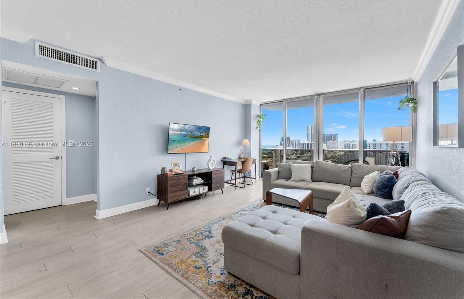 Small Image of 401 69TH ST #1606, Miami Beach Number 5