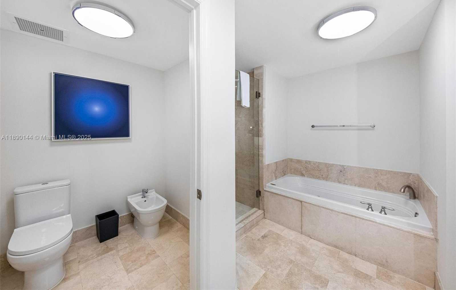 Small Image of 4401 COLLINS AVE #3312, Miami Beach Number 16