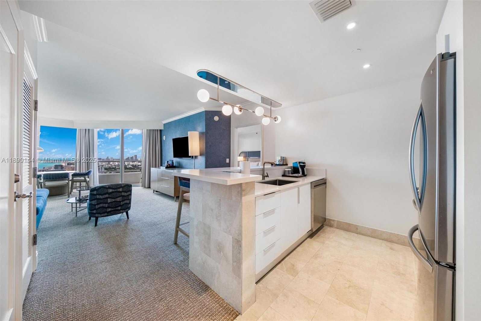 Small Image of 4401 COLLINS AVE #3312, Miami Beach Number 3