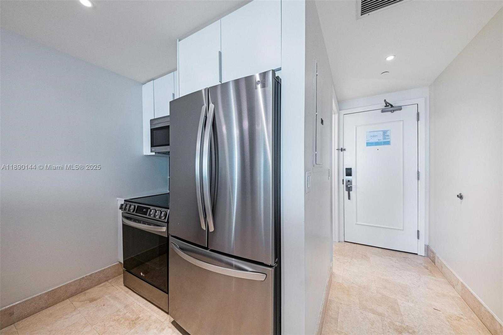 Small Image of 4401 COLLINS AVE #3312, Miami Beach Number 4