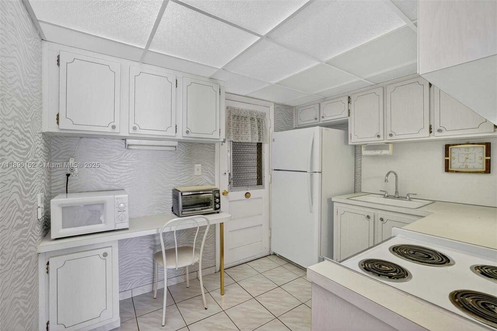 Small Image of 1355 NORTH EAST 167TH ST #214, Miami Number 13