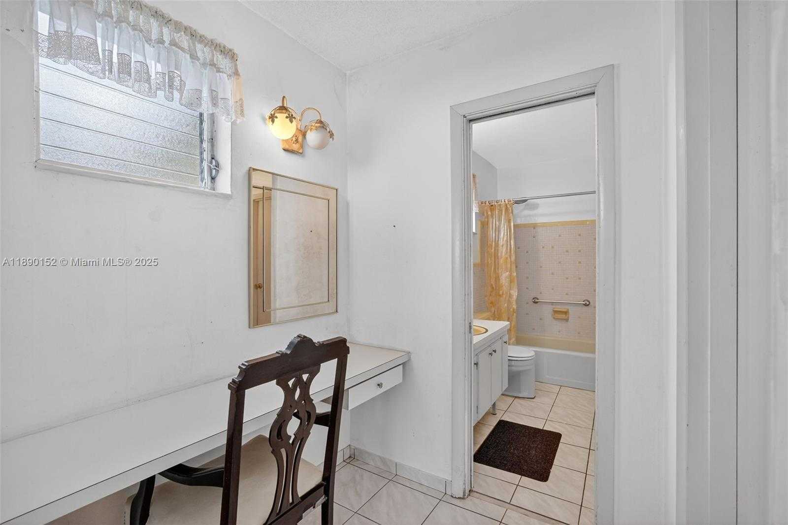 Small Image of 1355 NORTH EAST 167TH ST #214, Miami Number 19