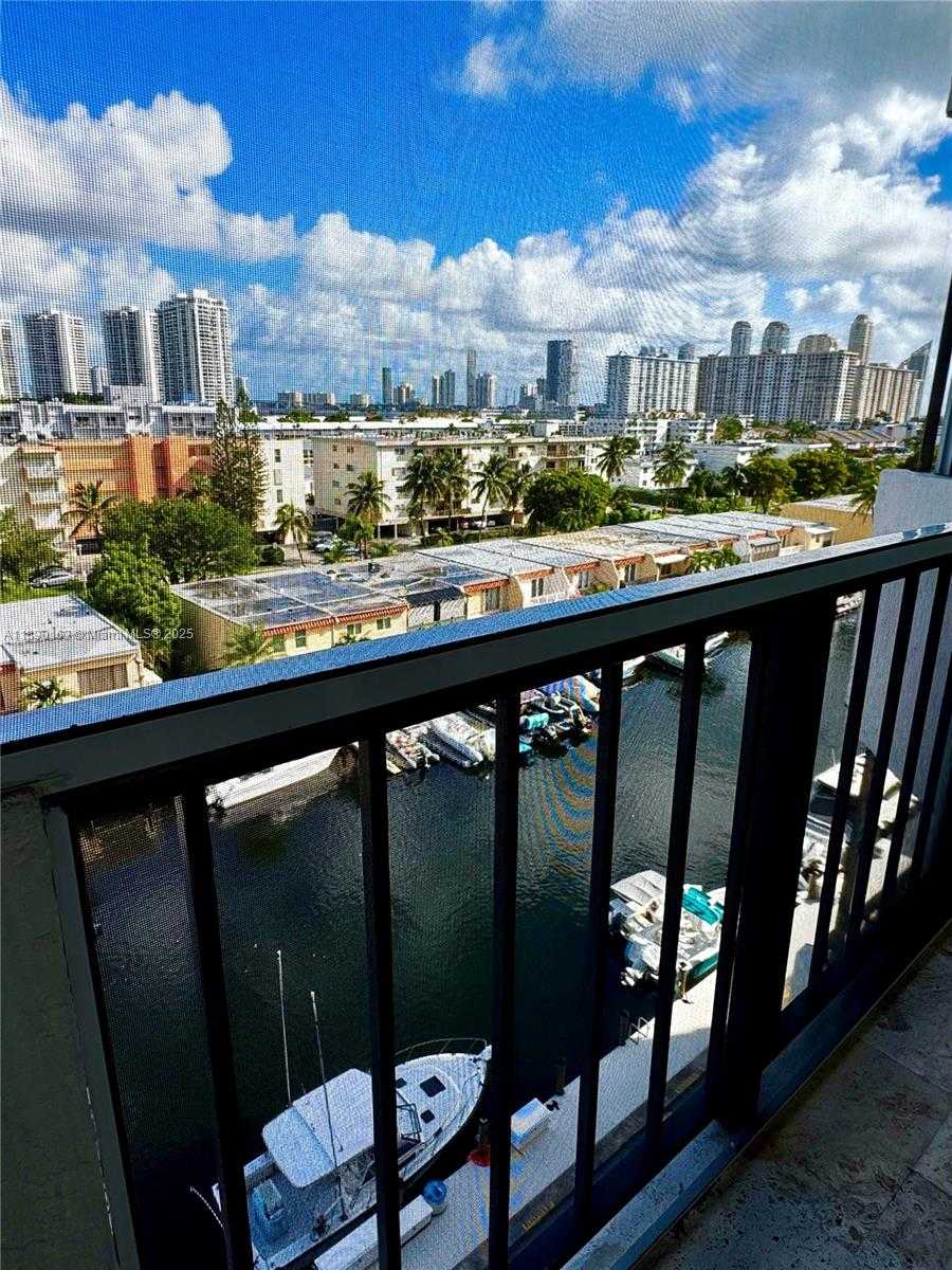 Small Image of 3545 NORTH EAST 166TH ST #805, North Miami Beach Number 15