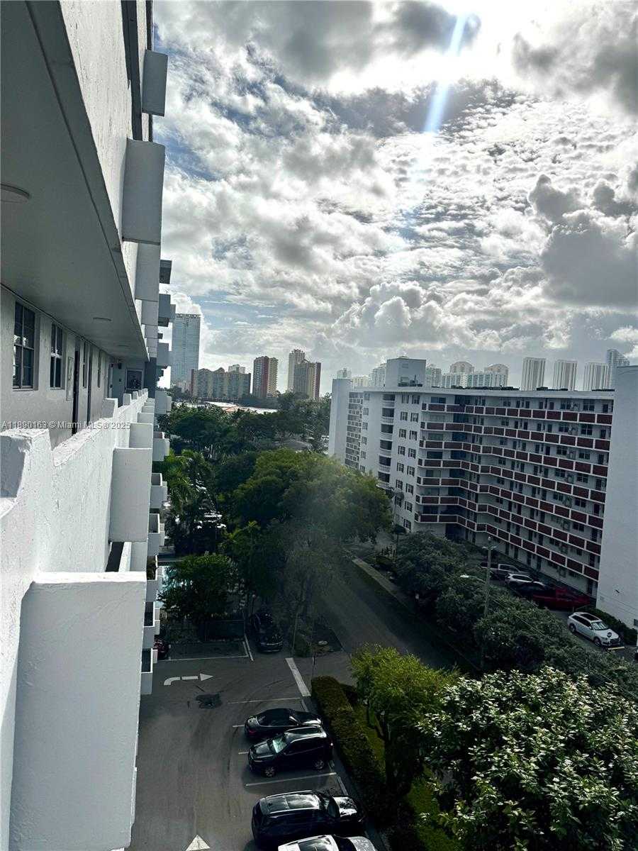 Small Image of 3545 NORTH EAST 166TH ST #805, North Miami Beach Number 24