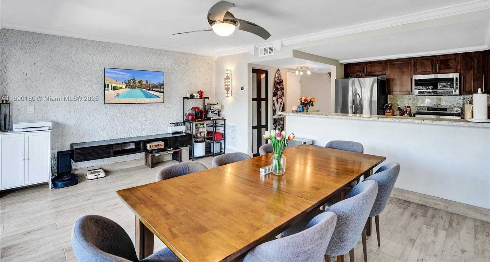 Small Image of 16478 NORTH EAST 27TH PL #34, Eastern Shores Number 12