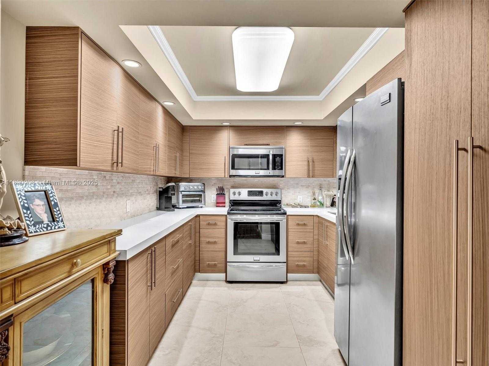 Small Image of 600 BILTMORE WAY #406, Coral Gables Number 13