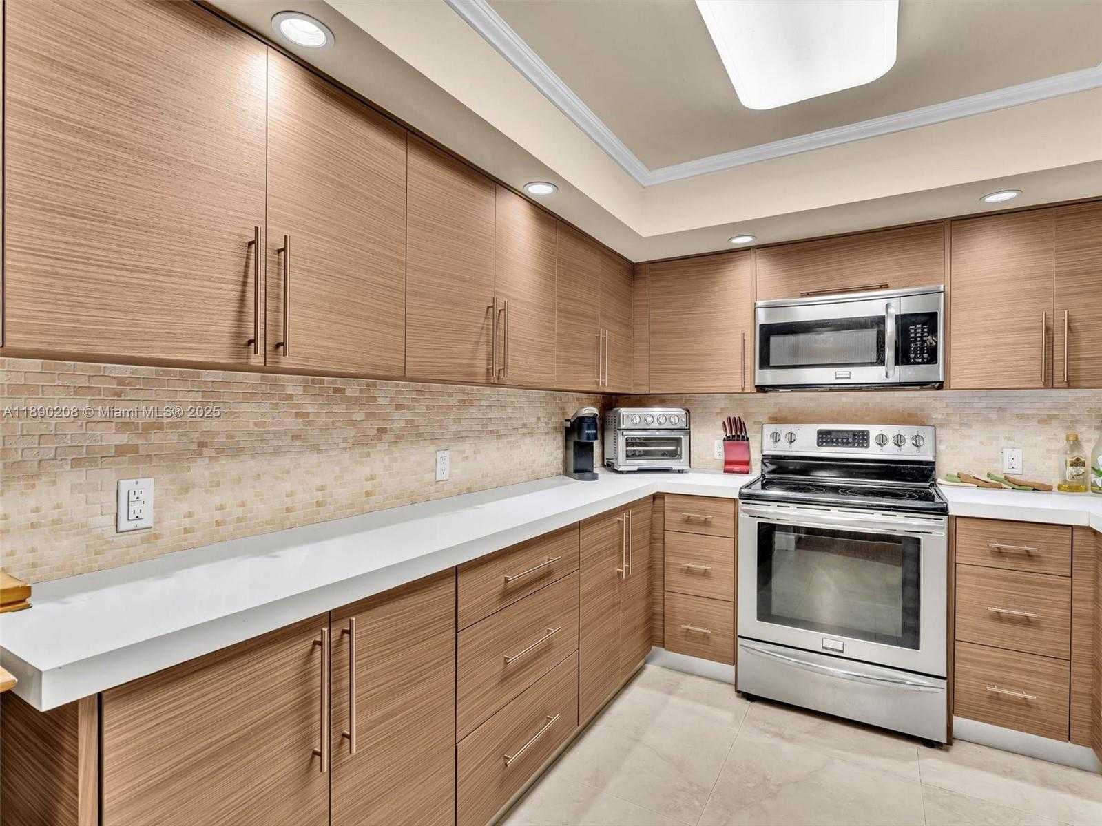 Small Image of 600 BILTMORE WAY #406, Coral Gables Number 14