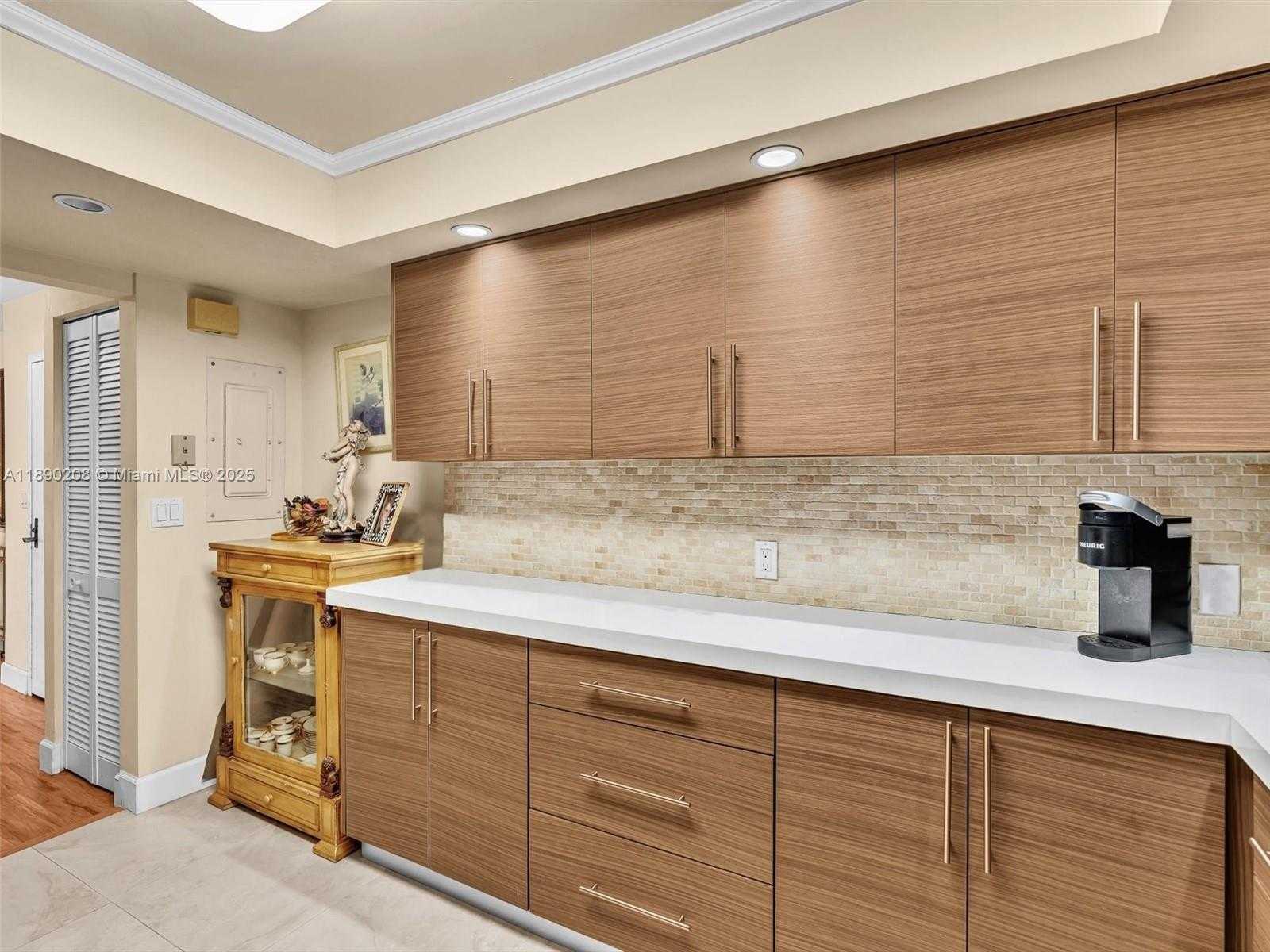 Small Image of 600 BILTMORE WAY #406, Coral Gables Number 17