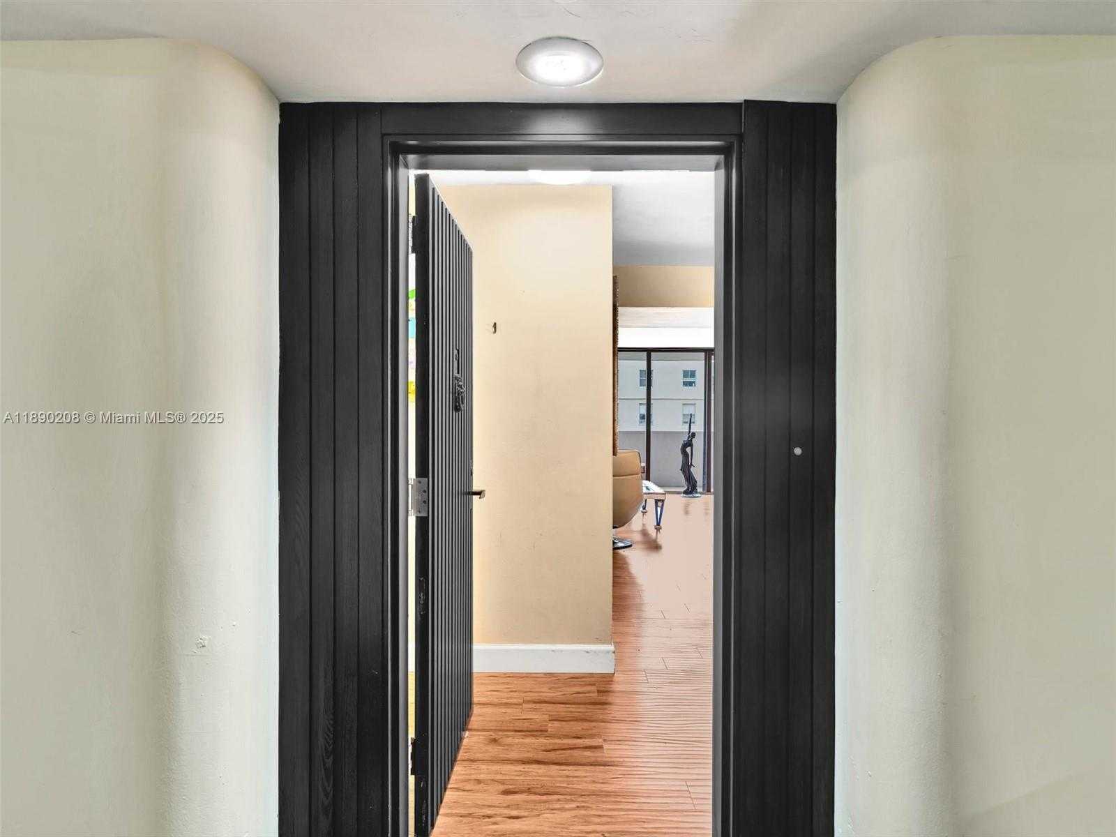 Small Image of 600 BILTMORE WAY #406, Coral Gables Number 2